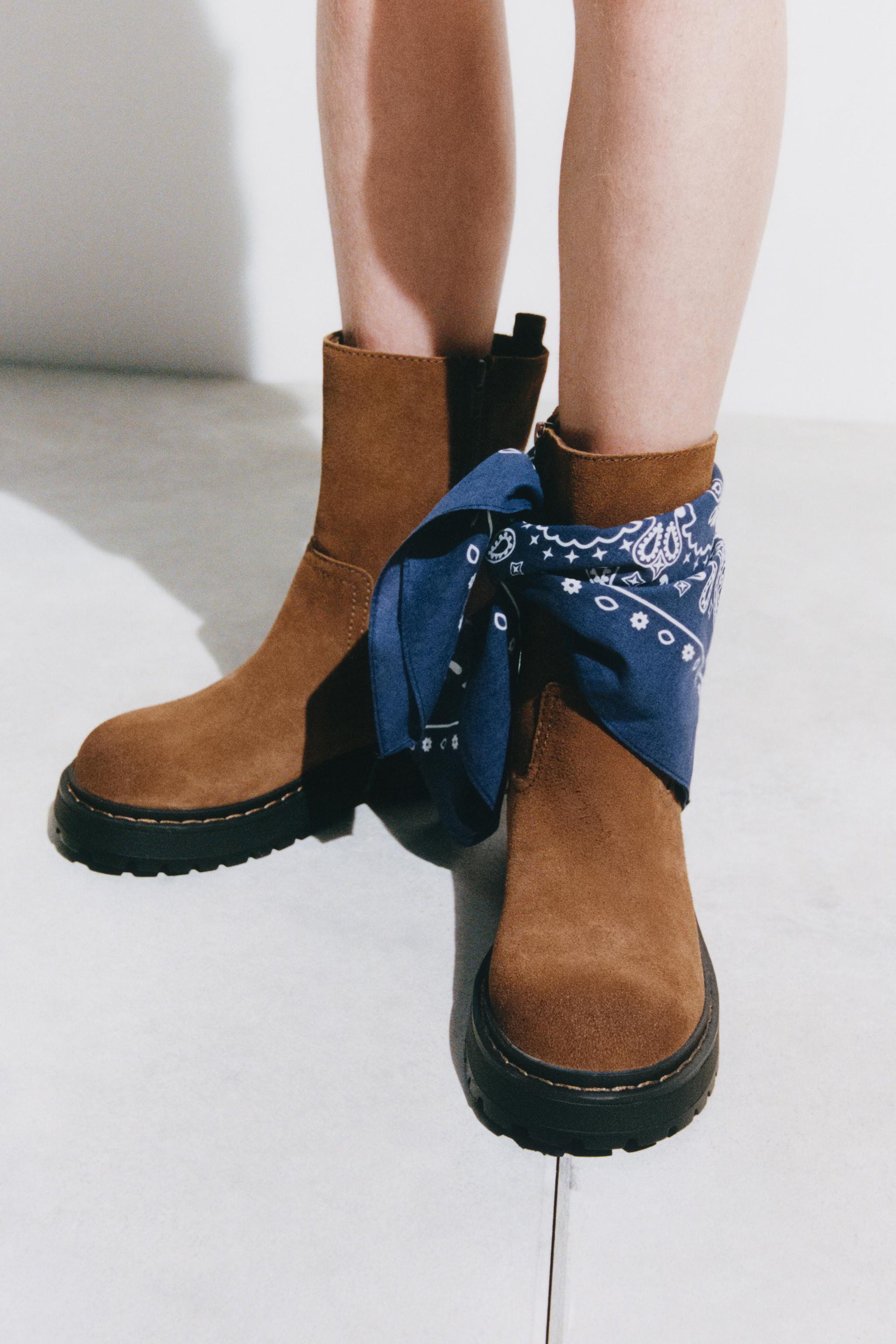 LEATHER BOOTS